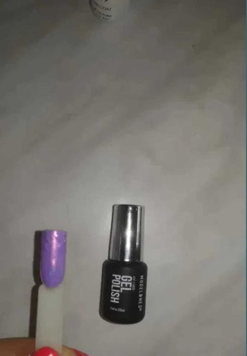 Нови гел лакове и пигменти