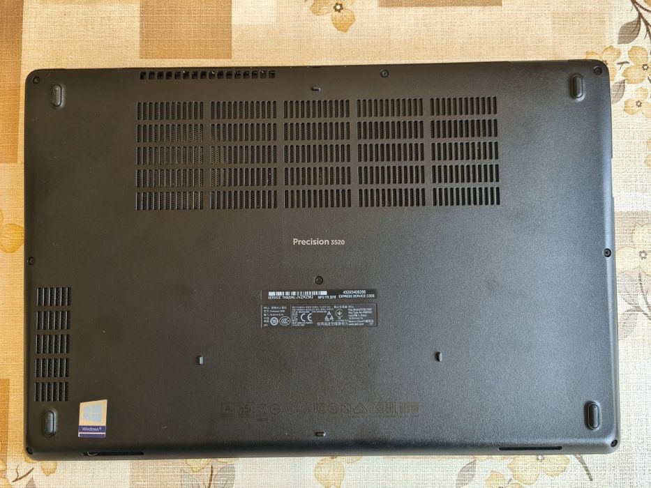 Лаптоп в добро състояние Dell Precision 3520