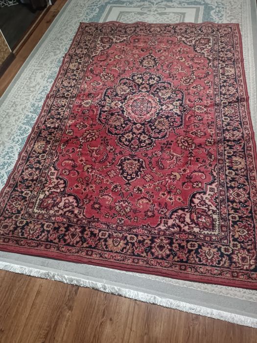 Продам ковёр б/у