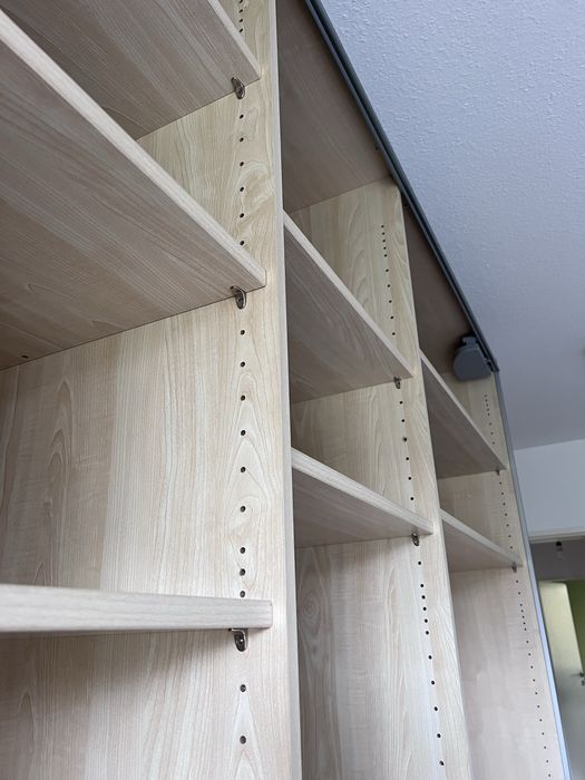 Dressing/Dulap 300/220/65 cm 3 usi culisante sticla alba