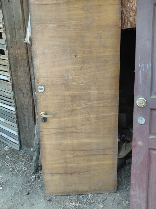 Срочно Продам двери