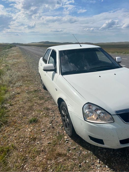 Приора 2013 года полу люкс