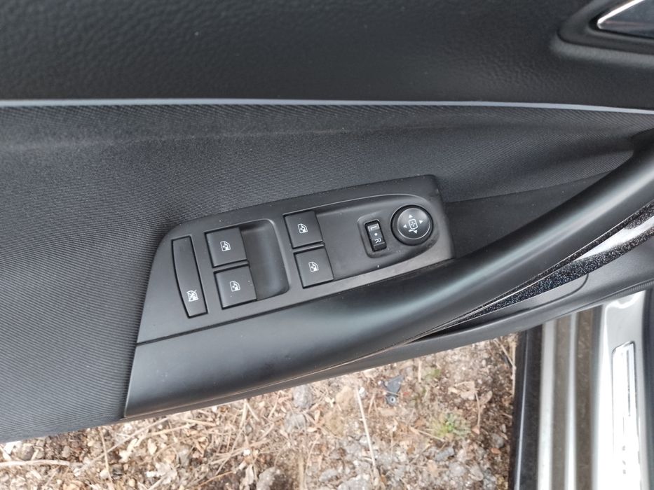 Продавам на части Опел Астра К 1.4Т автомат