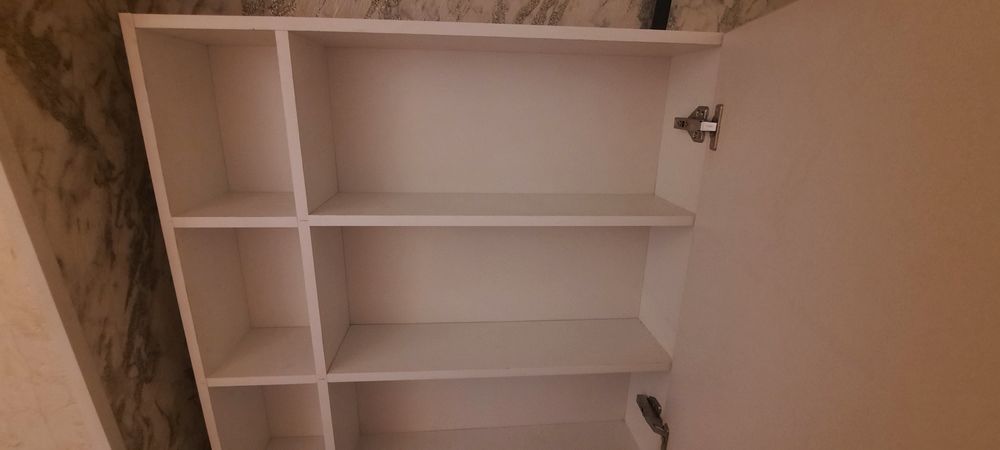 Шкафчик навесной