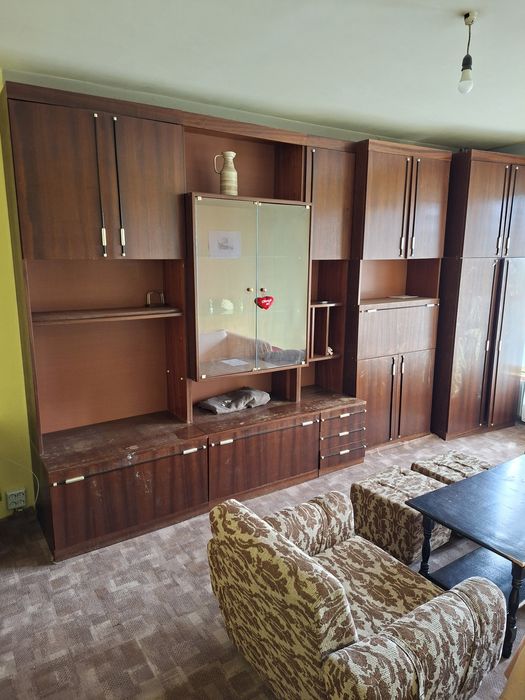 Собственик отдава под наем обзаведен апартамент