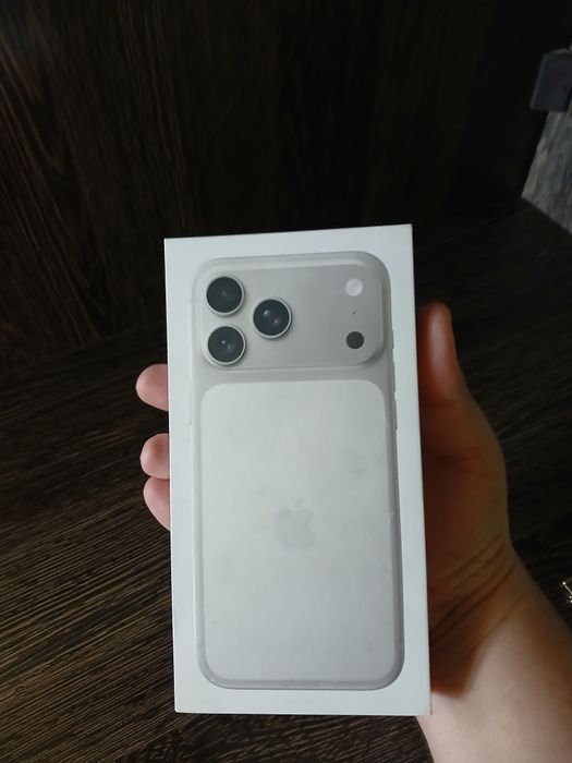 Продам новый iphone 17 pro max sim/esim 0цикл Silver