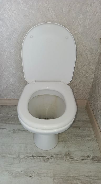 Продается унитаз