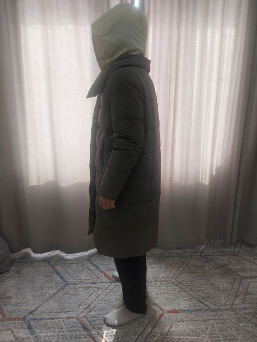 Куртка с капюшоном женская