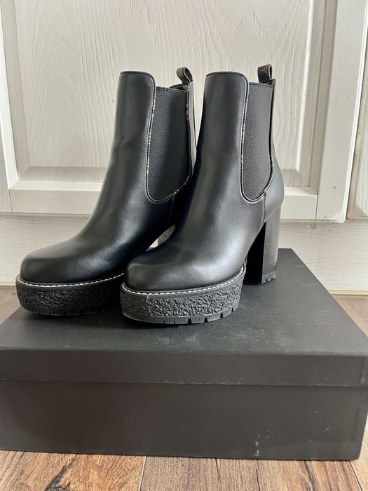 Guess боти с дебел ток