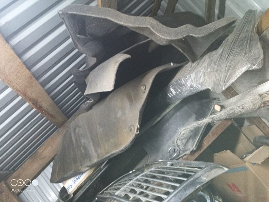 Запчасти на Мерседес 124