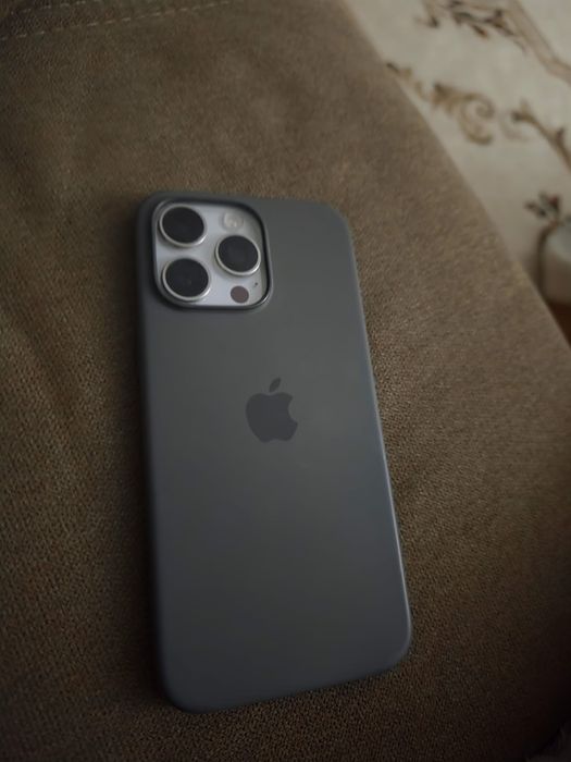 vand iphone 15 pro max 512gb