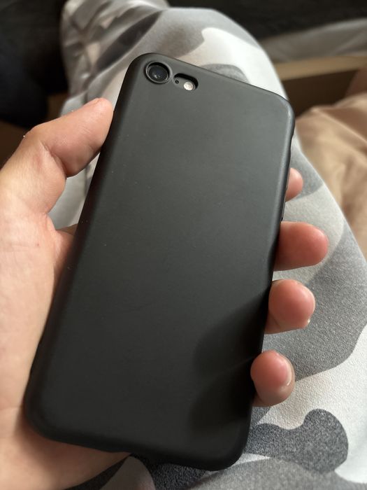 Iphone 7 black 32gb КАТО НОВ!