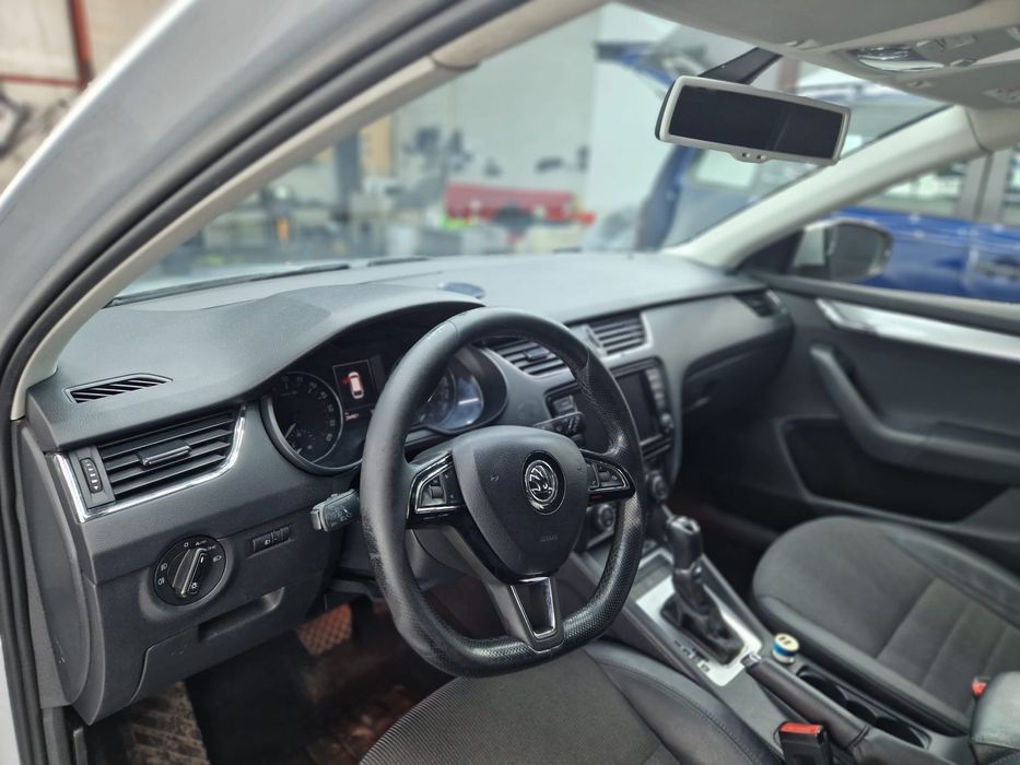 Skoda octavia 2016 2’0 automat