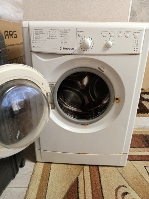 Стиральная машина автомат indesit