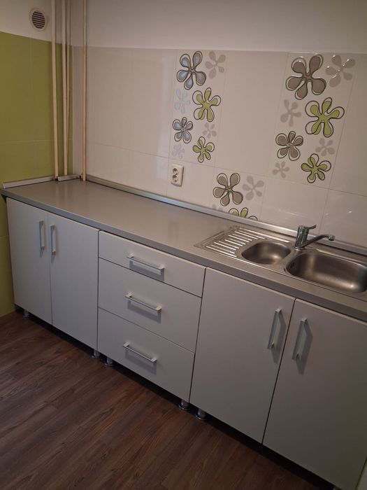 Apartament 3 camere zona Andrei Saguna