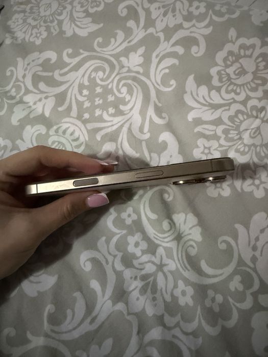 Iphone 16 pro с ГАРАНЦИЯ 2 години