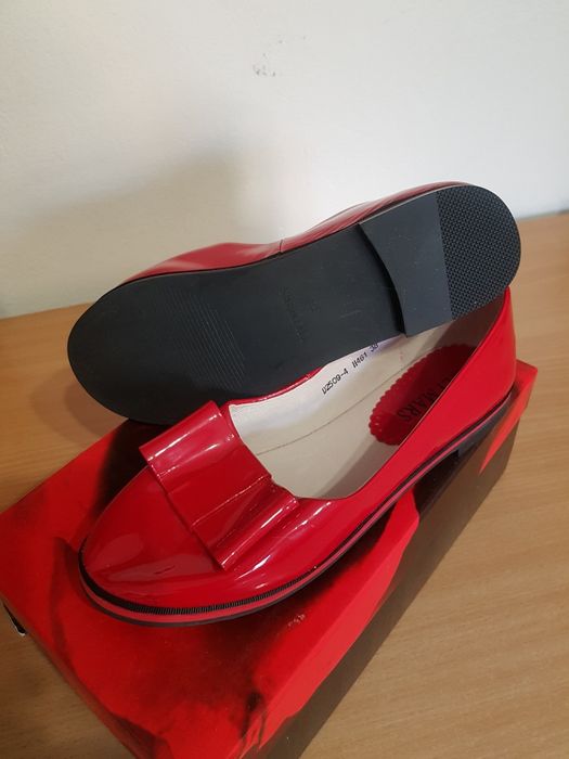 Туфли лаковые 37 размер