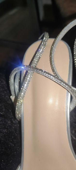 Нови, дамски обувки на токчета 37 и 39 номер бални, вечерни, официални