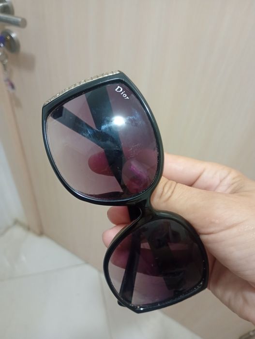 Страхотни модели слънчеви очила Rayban и Dior