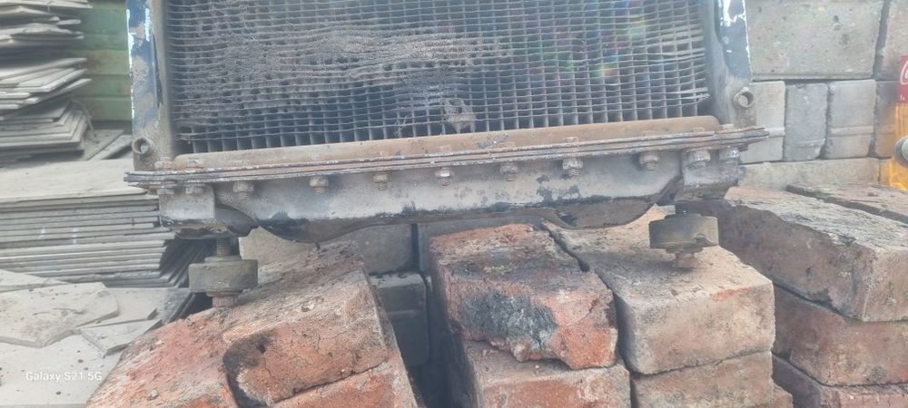 Продам радиатор бу в хорошем состоянии