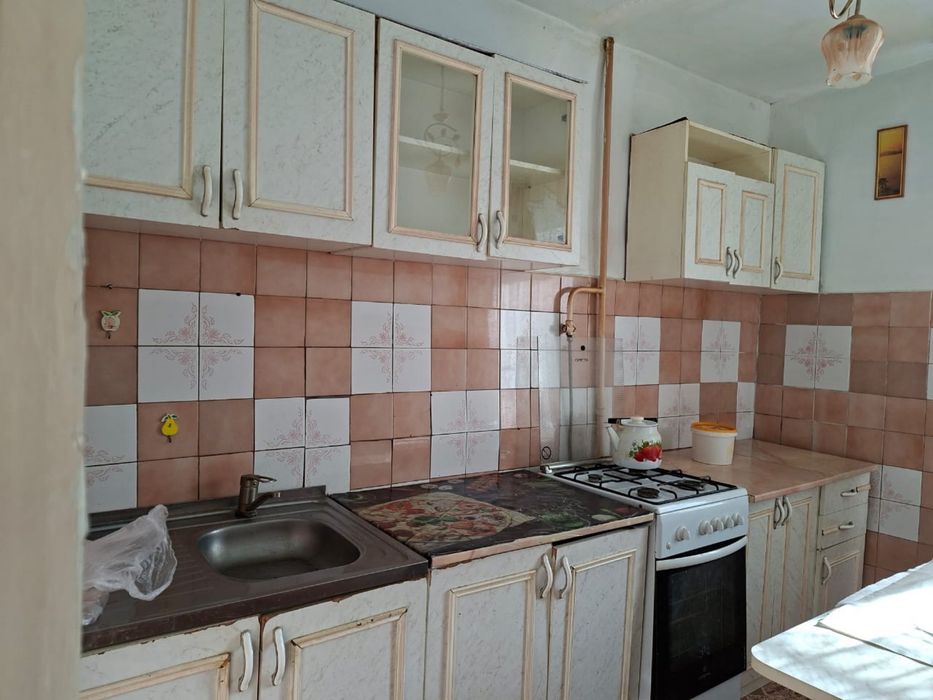 Гарнитур кухонный