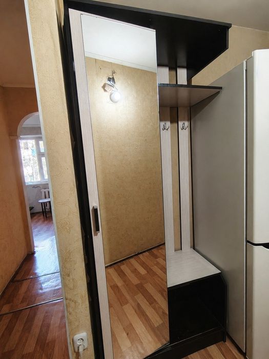 Срочно прихожая сатылады