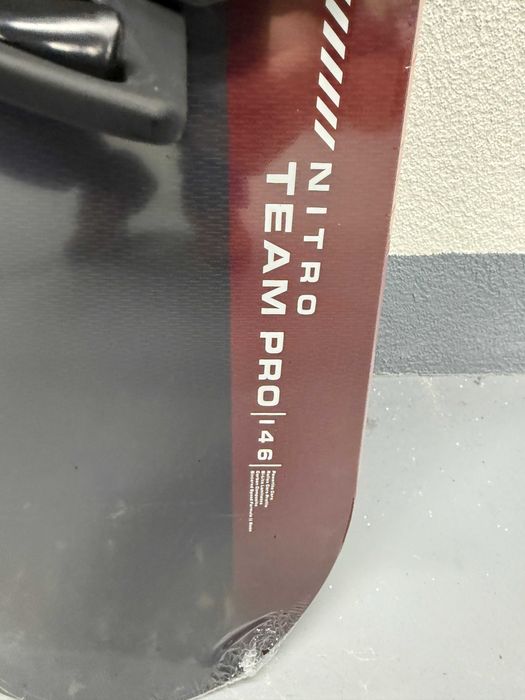 placa noua snowboard nitro team pro L146cm