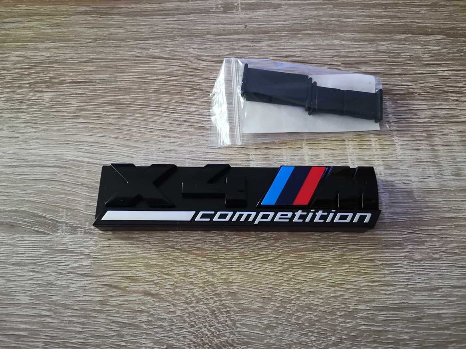 Предна решетка черна емблема BMW X4M Competition
