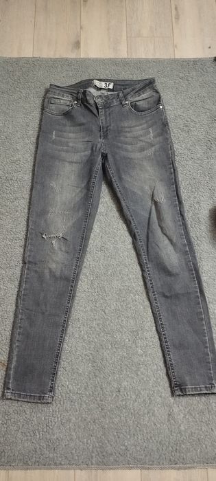 Blugi dama diferite modele