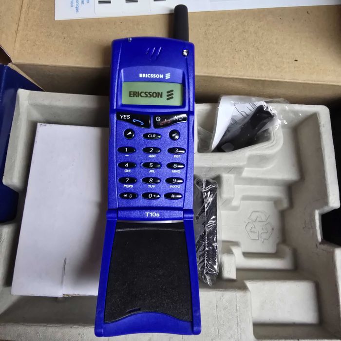 Ericsson T10 Nou in cutie, nefolosit.