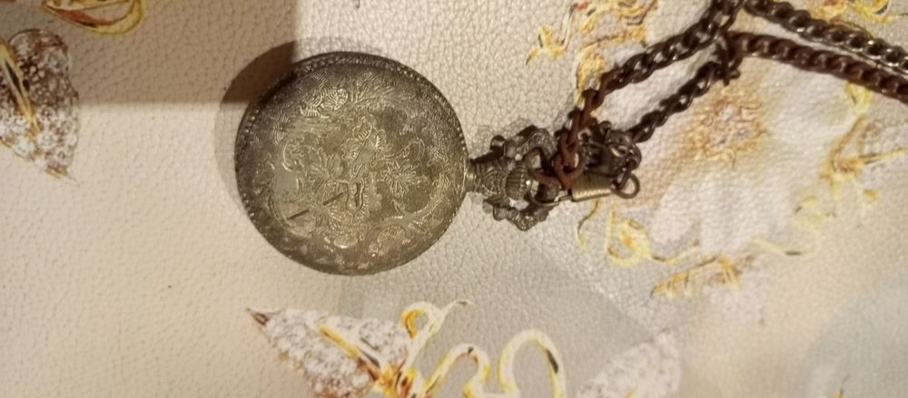 Продаю часы, карманные.