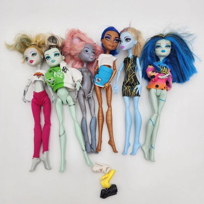 Păpuși Monster High