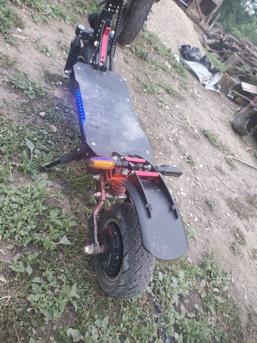 Vând trotinetă boyueda Q7 pro 3200w
