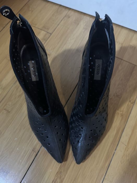 Каблуки Guess гесс