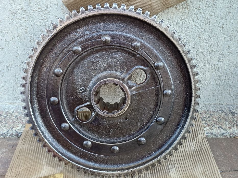 Coroana dreapta transmisie tractor U 650 ( Produs in Romania )