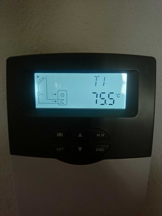 Соларен контролер