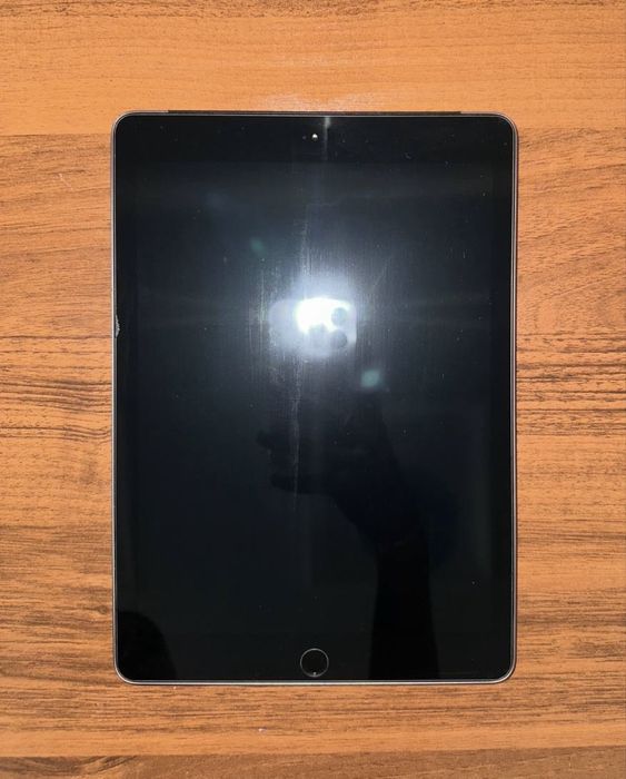 Продается iPad с чехлом