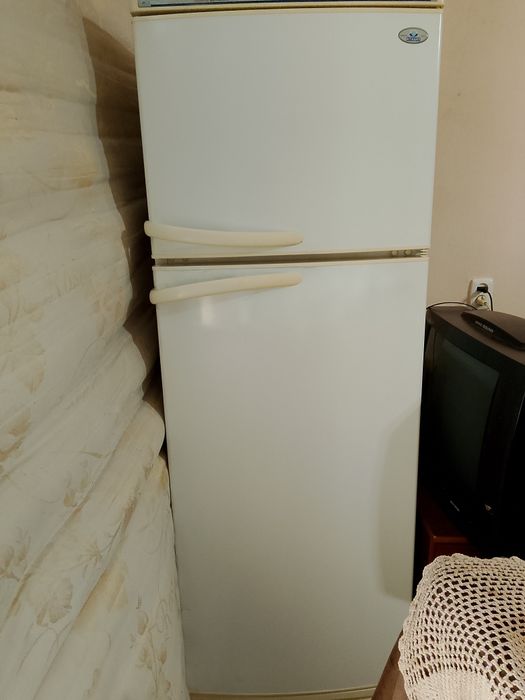 Холодильник Атлант, двухкамерный