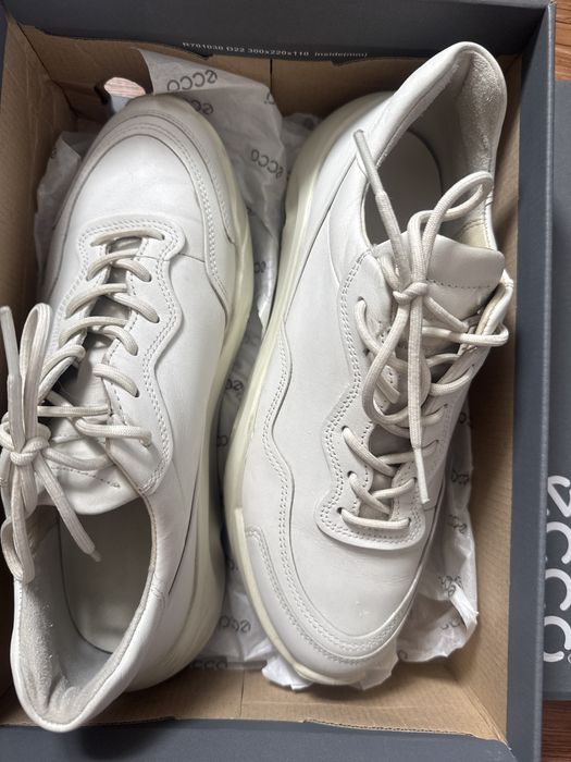 Ecco кроссовки женские