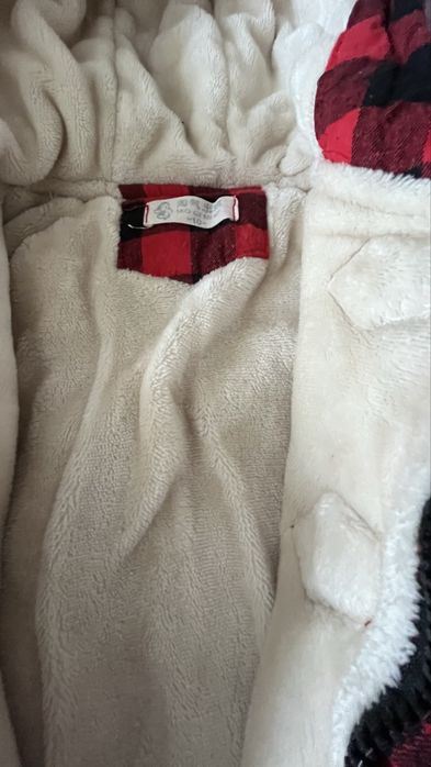 Продам куртки на осень- весну для мальчика.