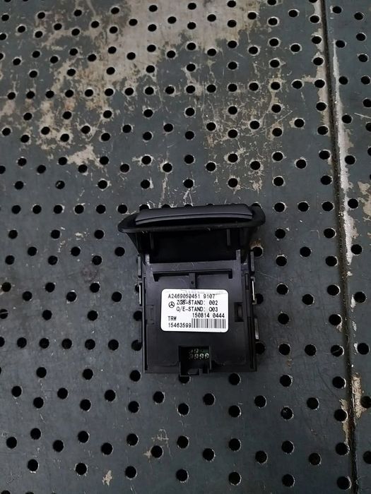 Buton frana de mana mercedes cla x117 a2469050451 15463599