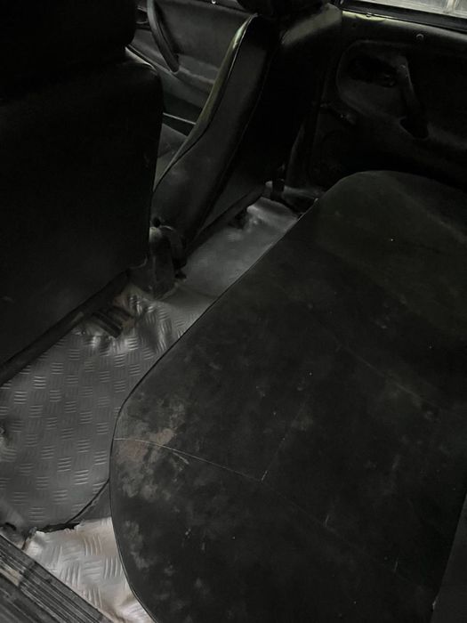 Lada 2007 yil srochna sotiladi holati yaxahi