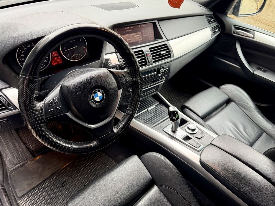 bmw x5 черен джип