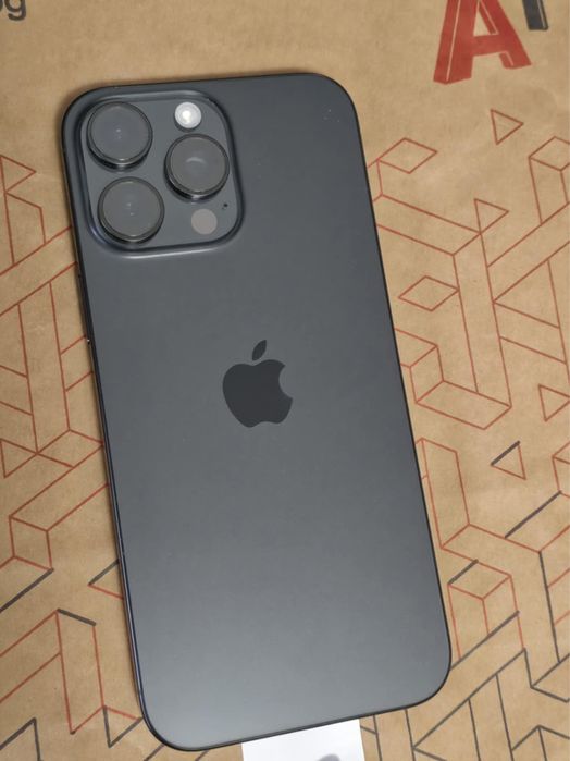 КАТО НОВ 256GB iPhone 16 Pro Max A1 Гаранция 2026 Black | Черен