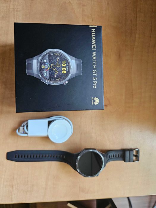 Huawei Watch GT 5 Pro (46mm, Black) – Титаниев корпус, състояние като нов
