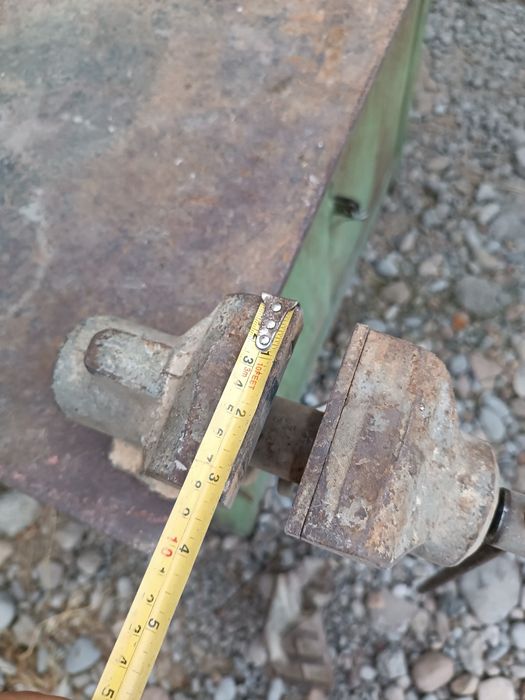 Тиски советский . СССР качество.