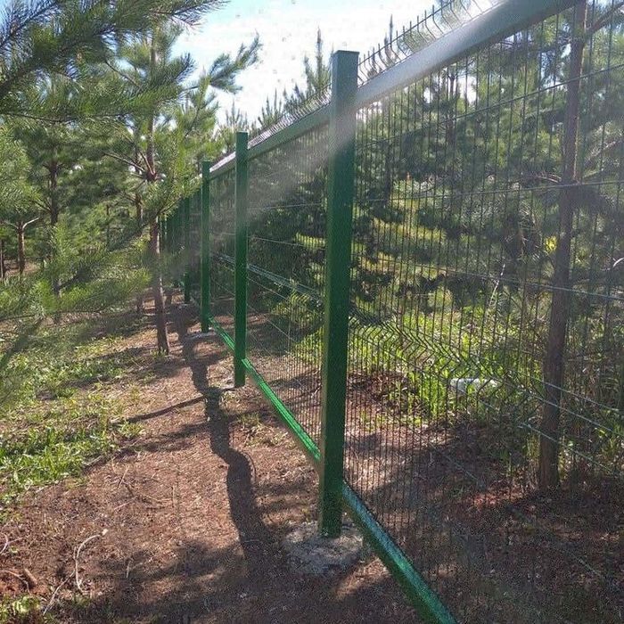 Garduri și porți din plasă