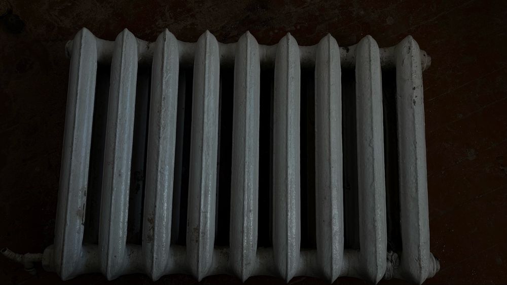Продам 3 чугунные батареи