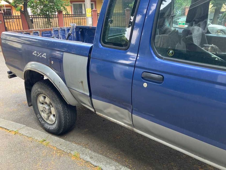 Nissan Navara D22 4x4 pick-up kingcab L200, ranger, D40, np300, offroad