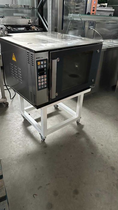 Cuptor Miwe Aero panificatie patiserie 4+4 tavi si suport
